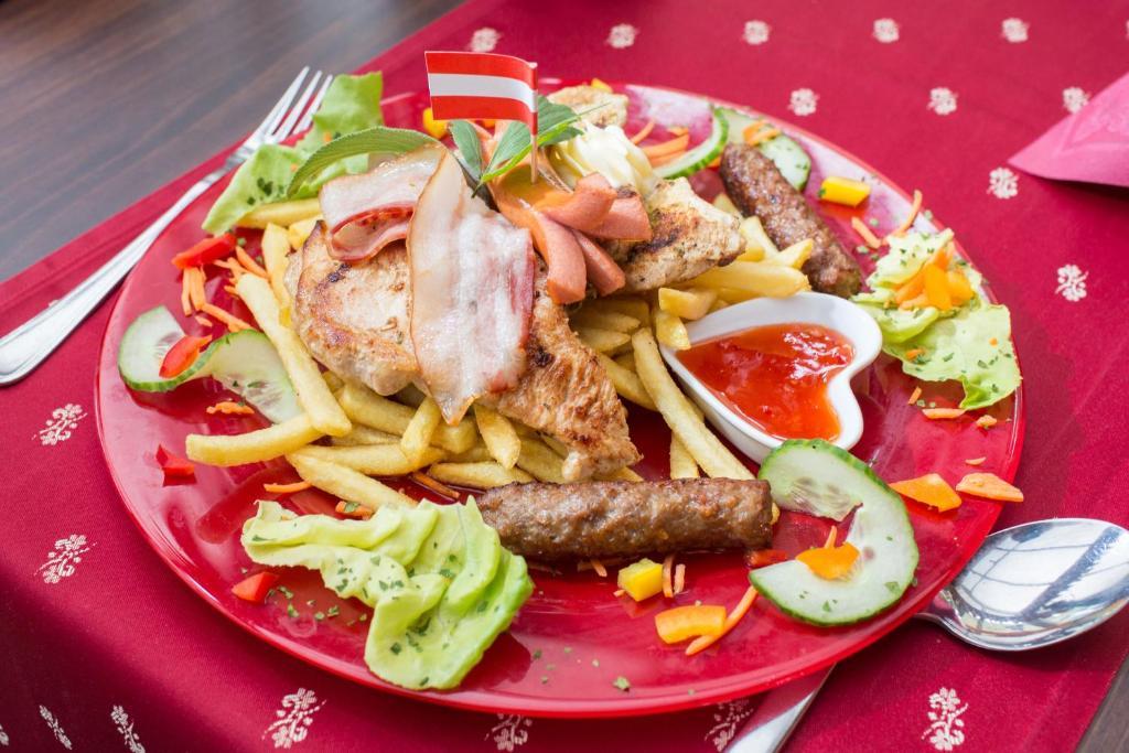 Gaestehaus Krappinger/Pizzeria Mamma Mia Ossiach Exteriér fotografie